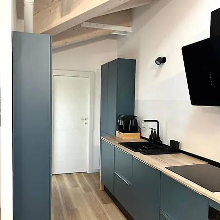 Apartment Mansarda Del Duca *