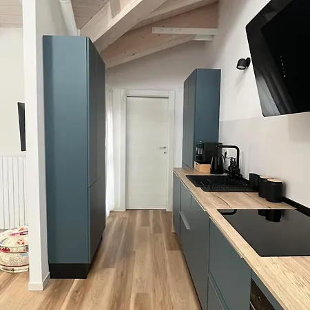 Mansarda Del Duca شقة